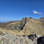 Făgăraș-Durchquerung Făgăraș-Durchquerung: Blick vom Podu-Giurgiului-Pass bis hinüber zum Viștea Mare