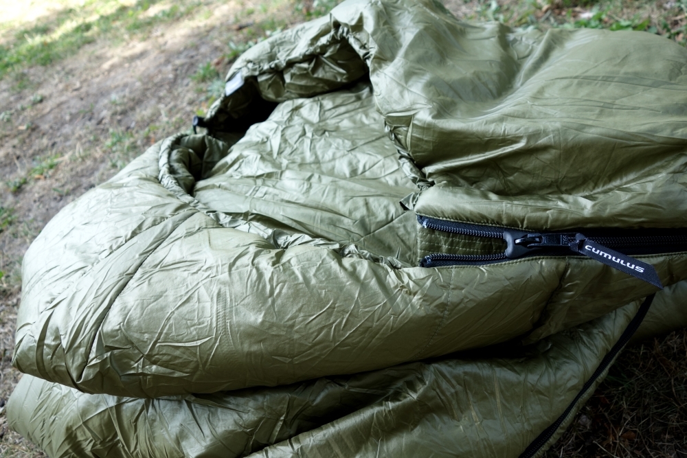 Kopfteil des Cumulus Intense Schlafsack mit regulierbarer Kapuze