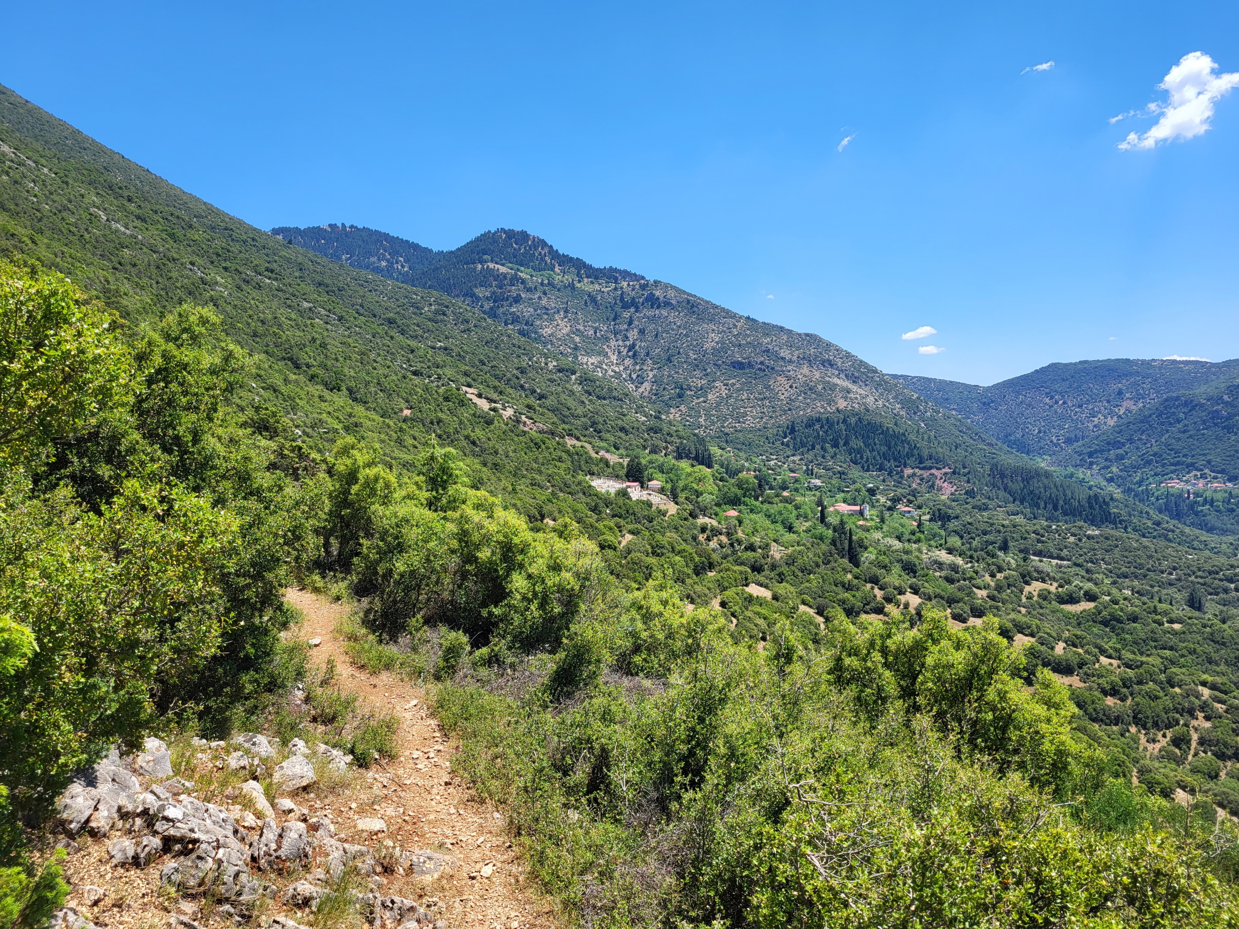 E4 Peloponnes Teil 1: Abstieg nach Agios Nikolaos