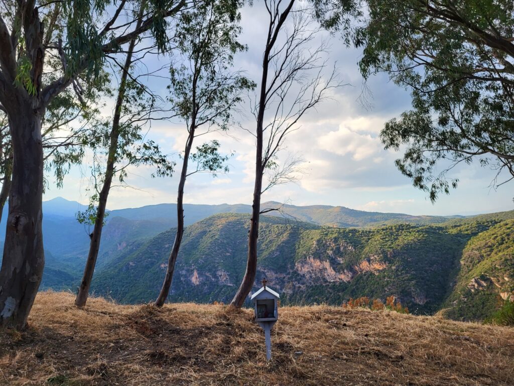 E4 Peloponnes Teil 3: Canyon bei Agios Nikolaos