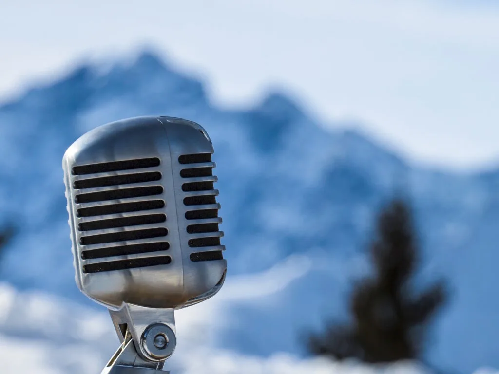 Hol dir jetzt den Gipfelwelt-Podcast überall wo es Podcasts gibt
