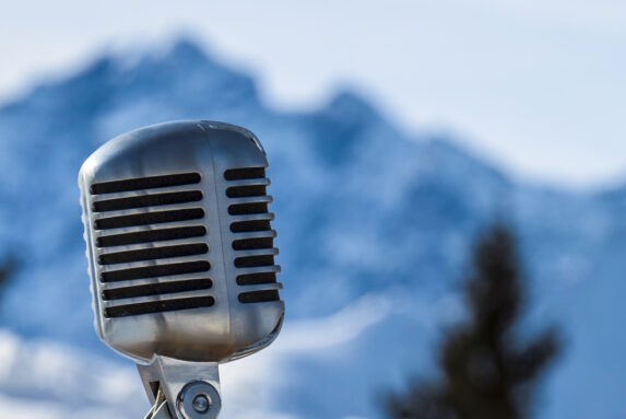 Hol dir jetzt den Gipfelwelt-Podcast überall wo es Podcasts gibt