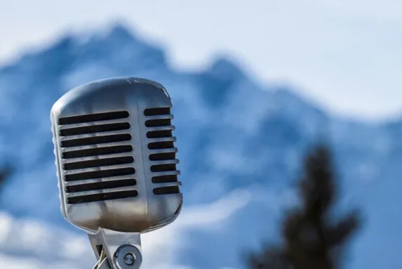 Hol dir jetzt den Gipfelwelt-Podcast überall wo es Podcasts gibt