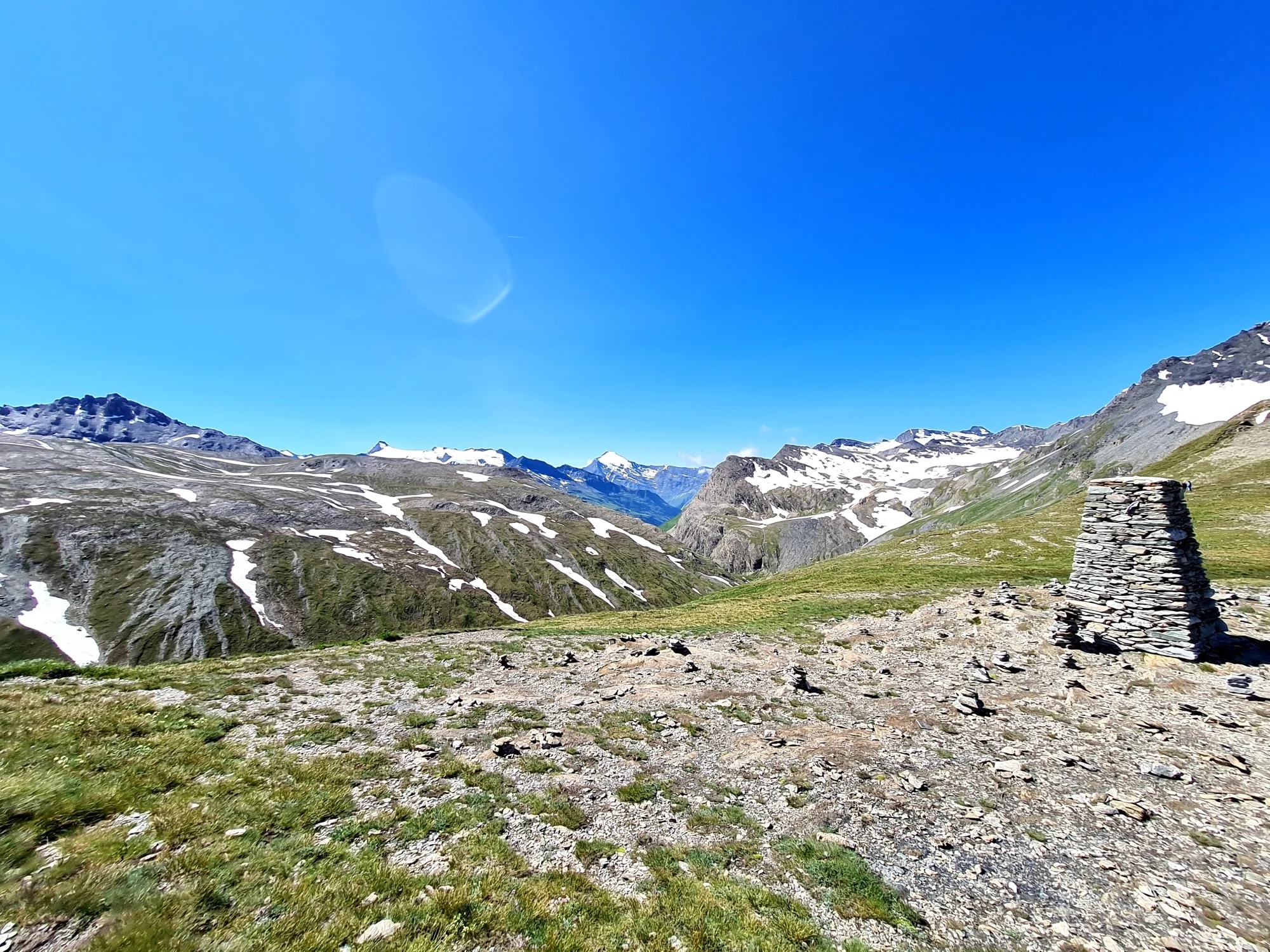 Grande Traversée des Alpes Teil 4: Panorama des Vanoise-Massivs vom Col de l'Iseran, dem höchsten Punkt der GTA