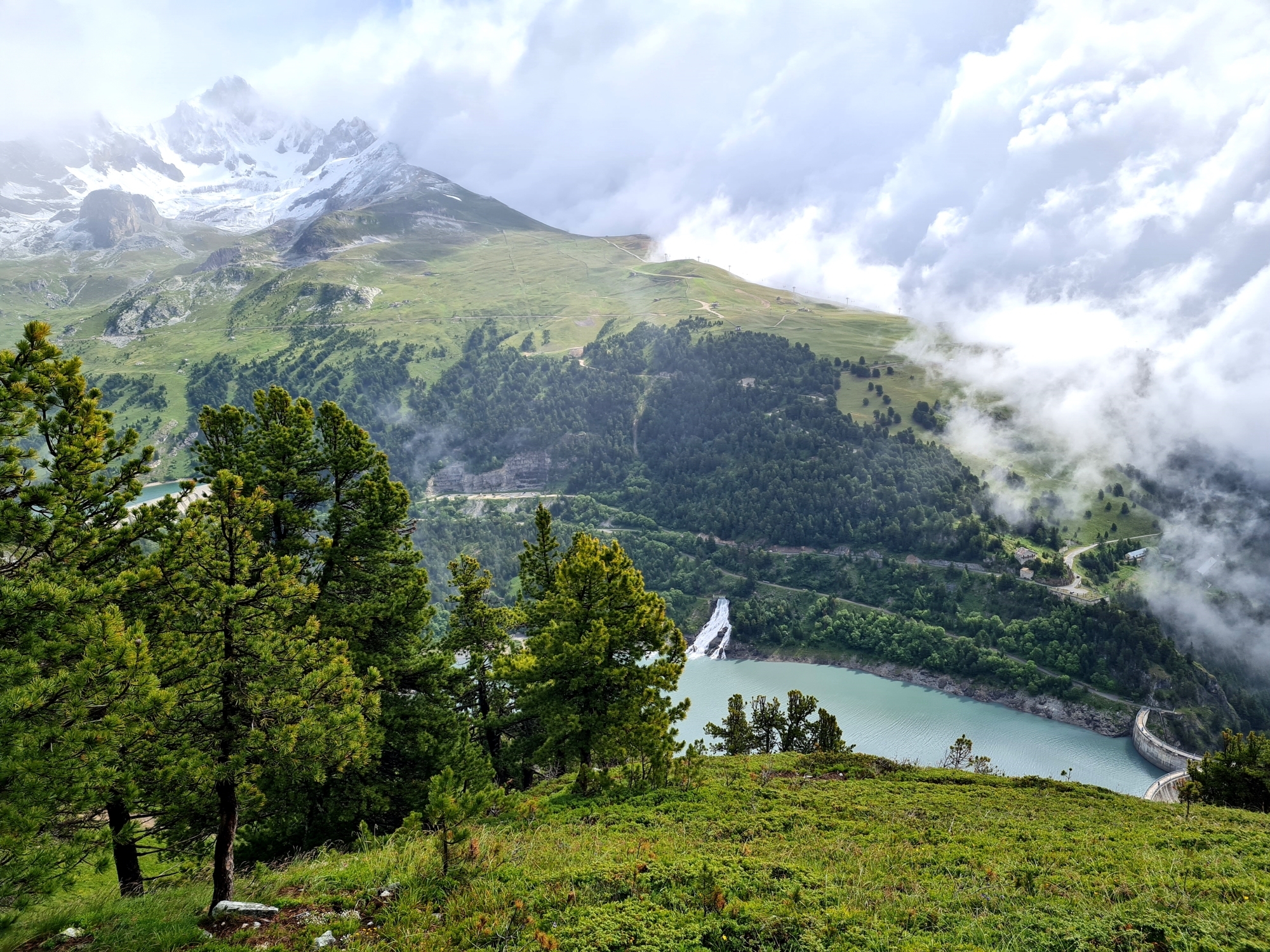 Grande Traversée des Alpes Teil 5: Aval-See mit Staumauer, Dent Parrachée