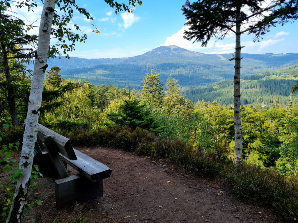 Blick vom Hochfels auf den Großen Arber