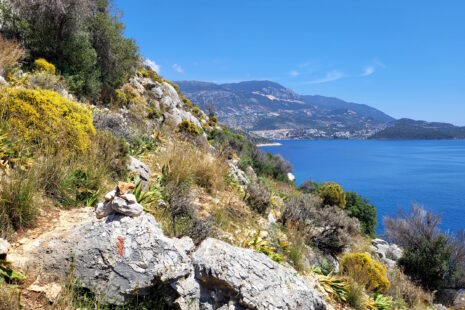 Lykischer Weg Vorbereitung: Markierungszeichen in der Bucht von Kalkan