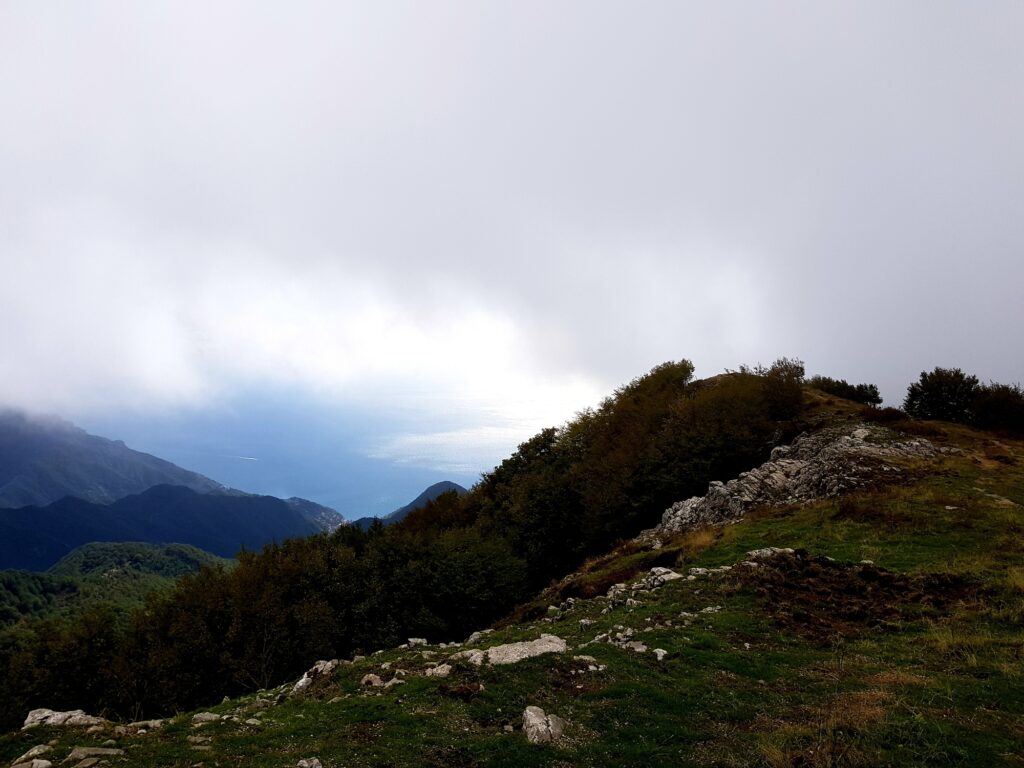 Blick aufs Meer vom Monte Cerreto