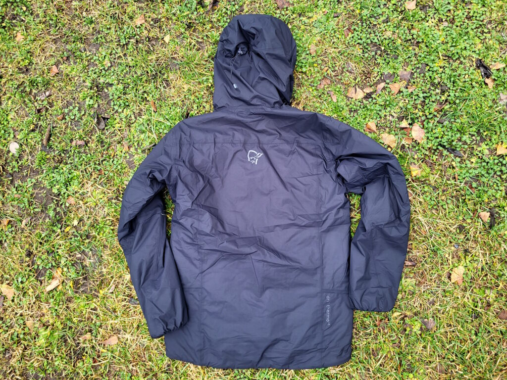 Rückseite der Norrona Lyngen Dri2 Thermo60 Jacket