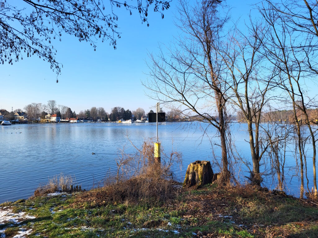 Oder-Spree-Kanal-Wanderung: Seddinsee unweit der Mündung