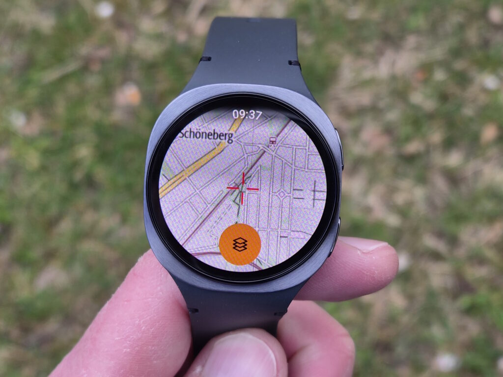 Die Alpenvereinaktiv-Karte wird bei der Samsung Watch8 super scharf dargestellt