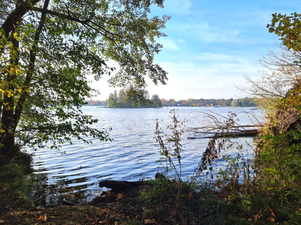 Schmöckwitzer Werder Rundwanderung: Zeuthener See