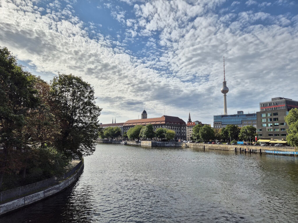 Spreekanal-Spaziergang: Start auf der Jannowitzbrücke