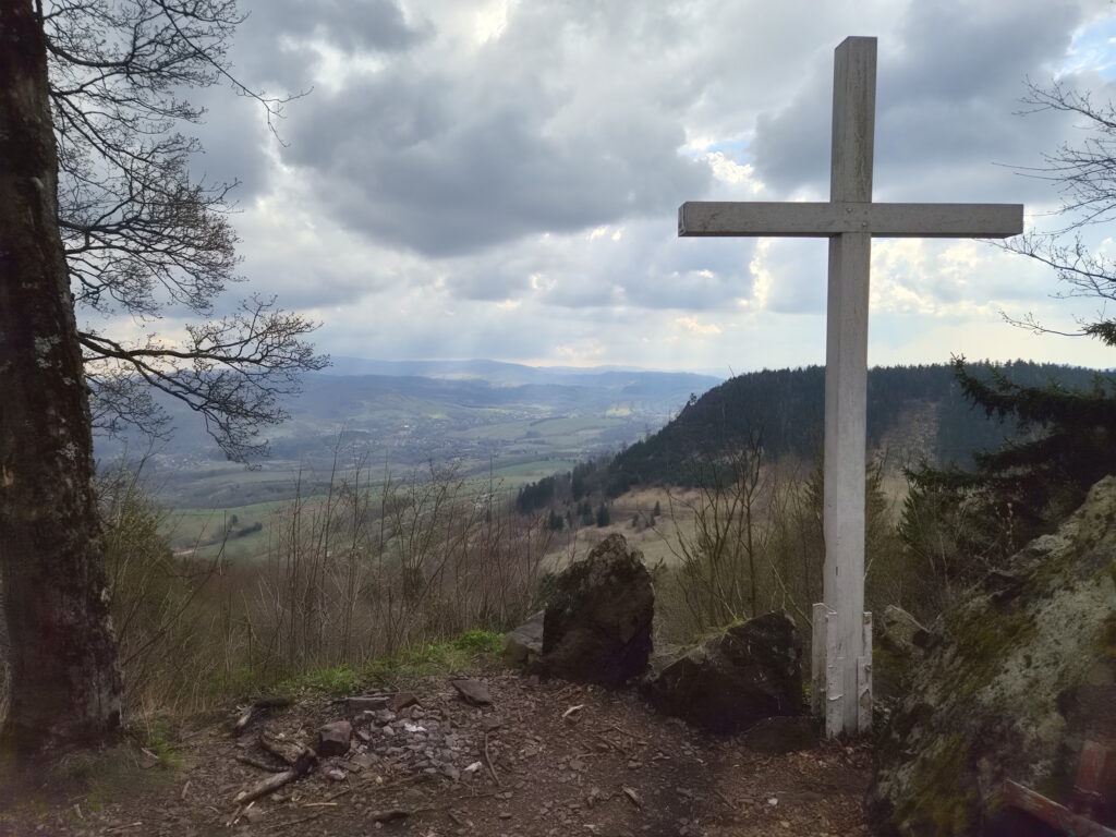 Sudeten-Durchquerung Teil 2: Wegkreuz am Rogowiec