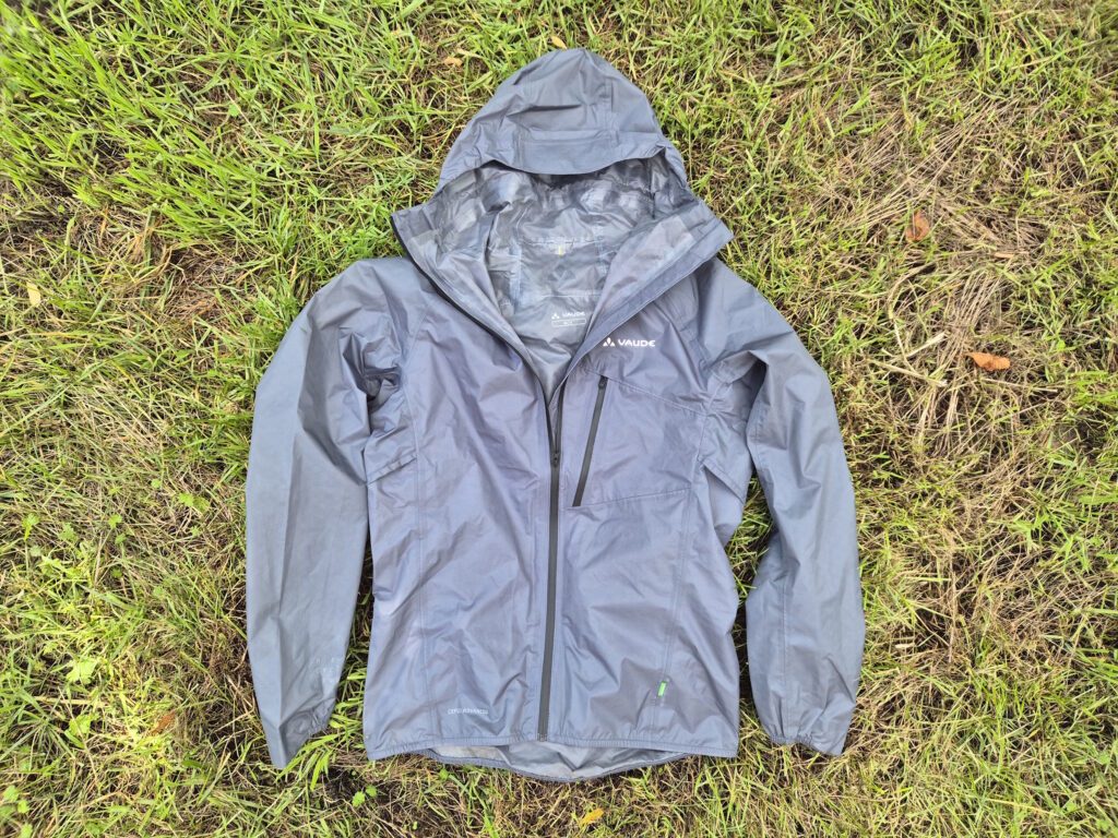 Vaude Scopi Leichtgewichts-Regenjacke im Test