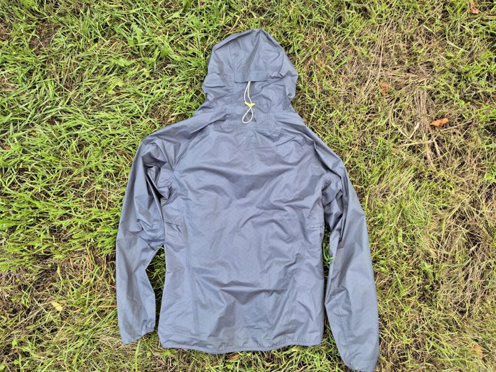 Vaude Scopi Leichtgewichts-Regenjacke Rückseite